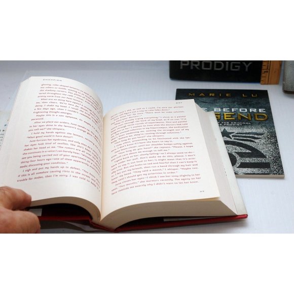 The Legend Trilogy Complete Collection New York Times Author Marie Lu book set - Picture 5 of 7